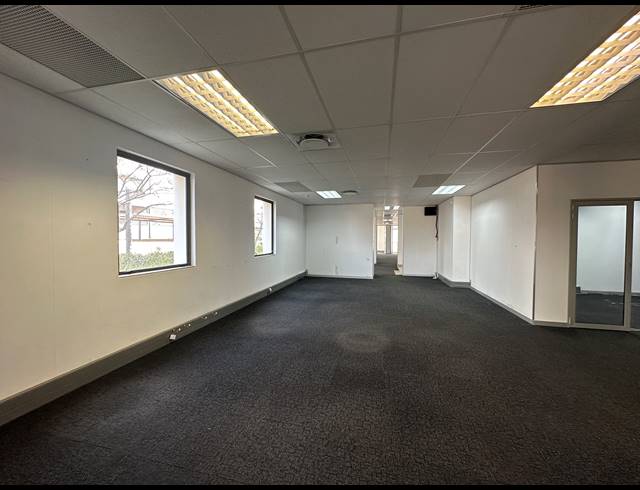 326M² OFFICE TO LET IN ECO PARK ESTATE